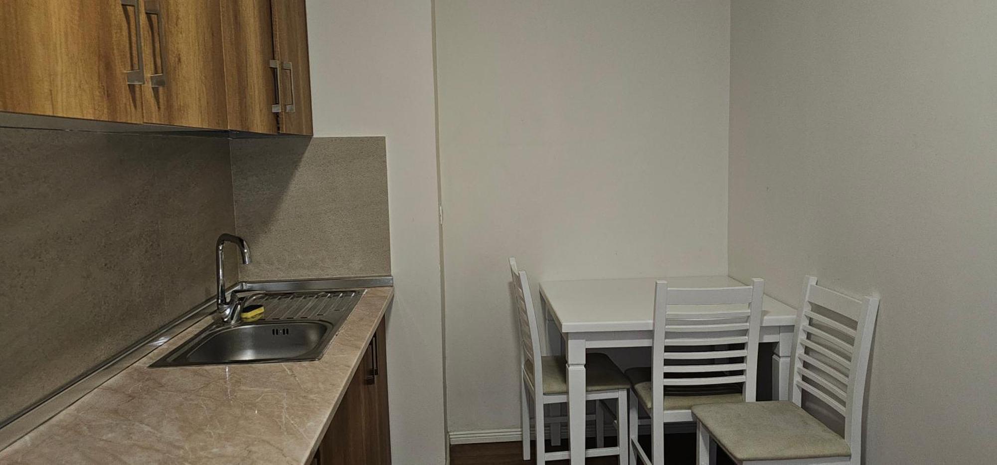Ajla Komuna Apartament Lägenhet Tirana Exteriör bild